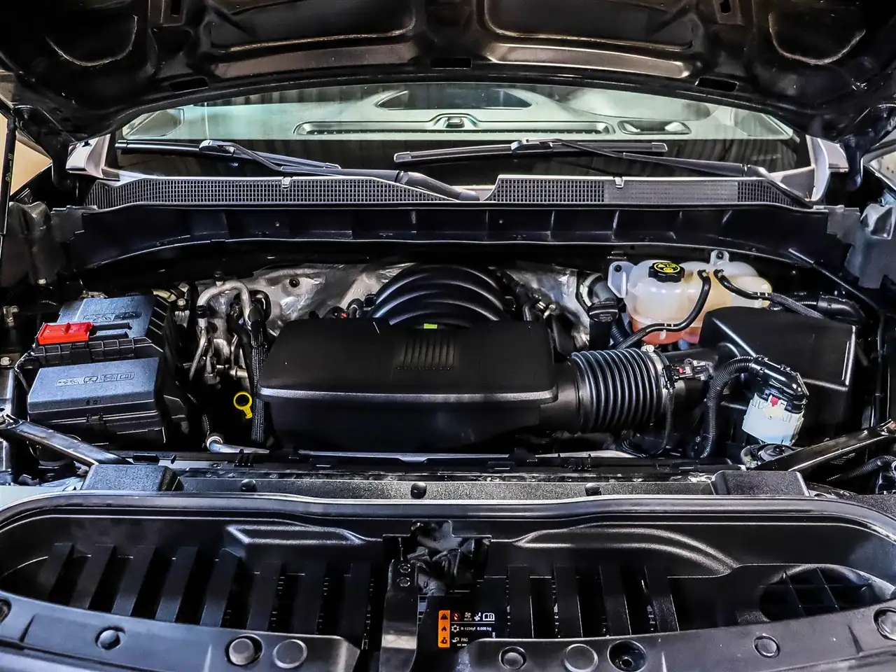 Chevrolet Silverado 1500 - Image 19
