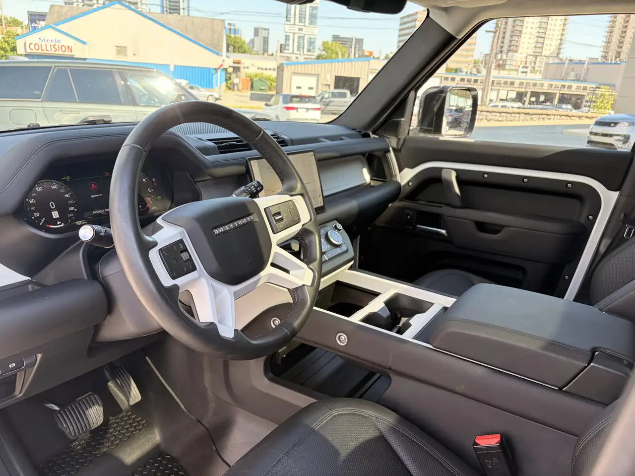 Land Rover Defender - Image 14