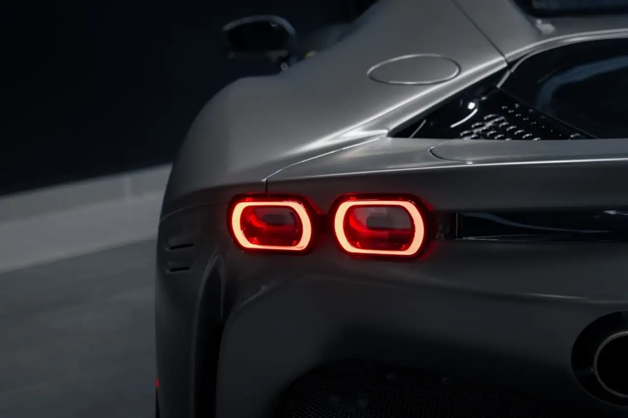 Ferrari SF90 Stradale - Image 11