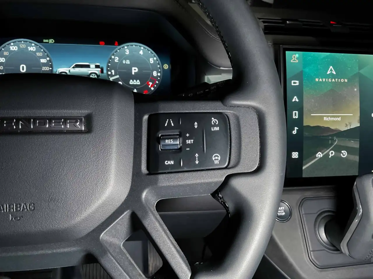 Land Rover Defender - Image 15