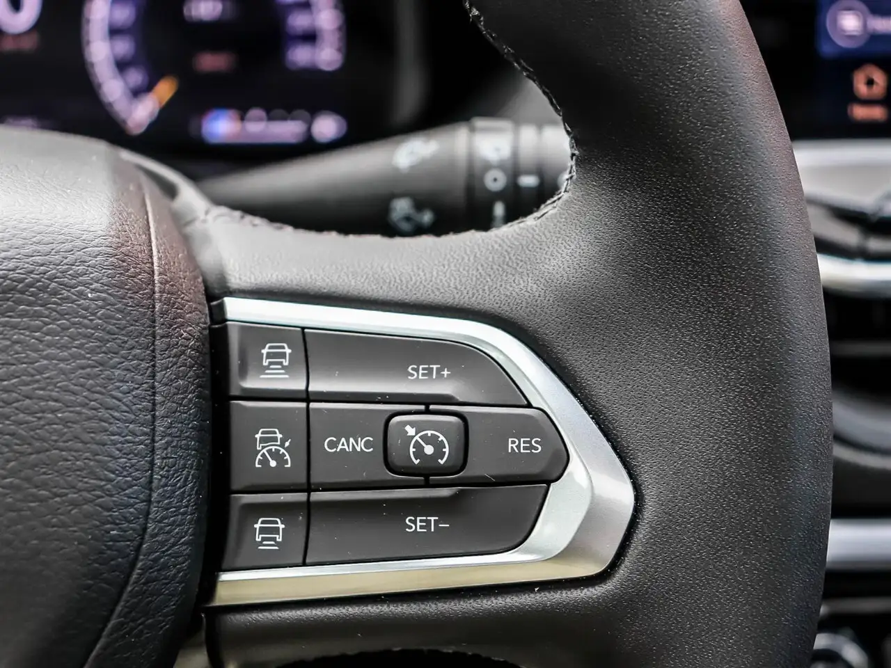 Jeep Compass - Image 25