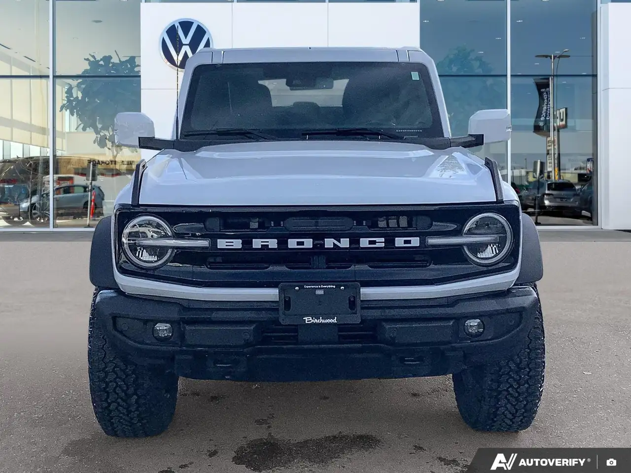 Ford Bronco - Image 2