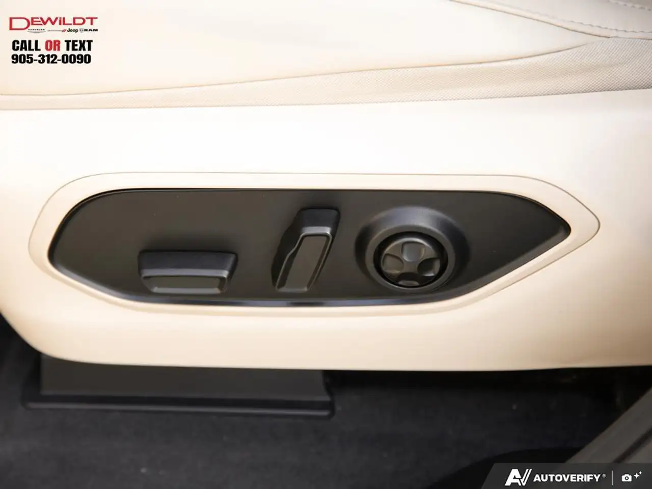 Jeep Grand Cherokee - Image 29