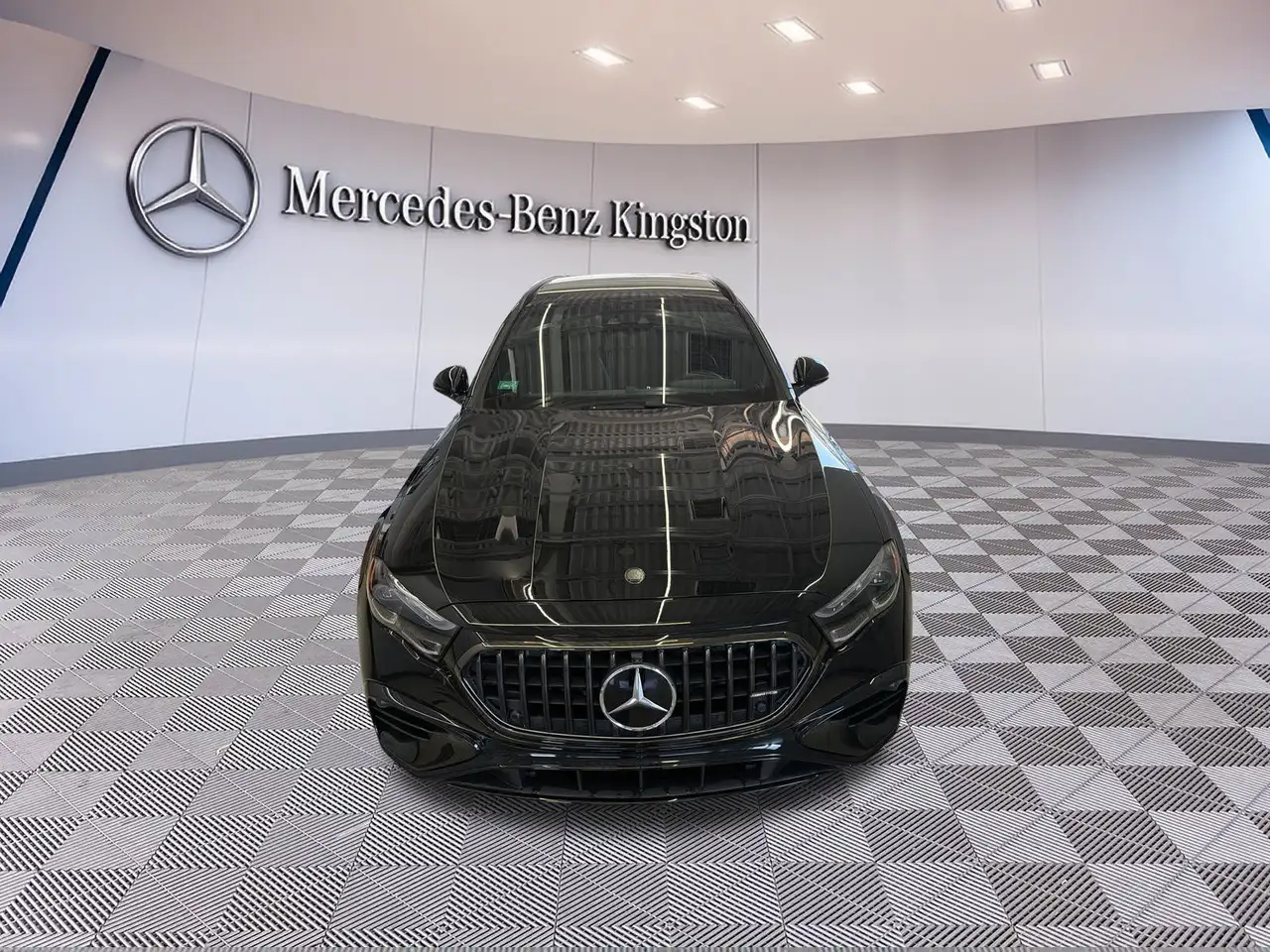 Mercedes-Benz E-Class - Image 12