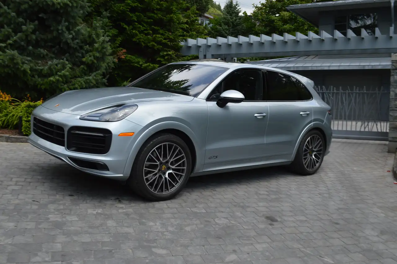 Porsche Cayenne - Image 2