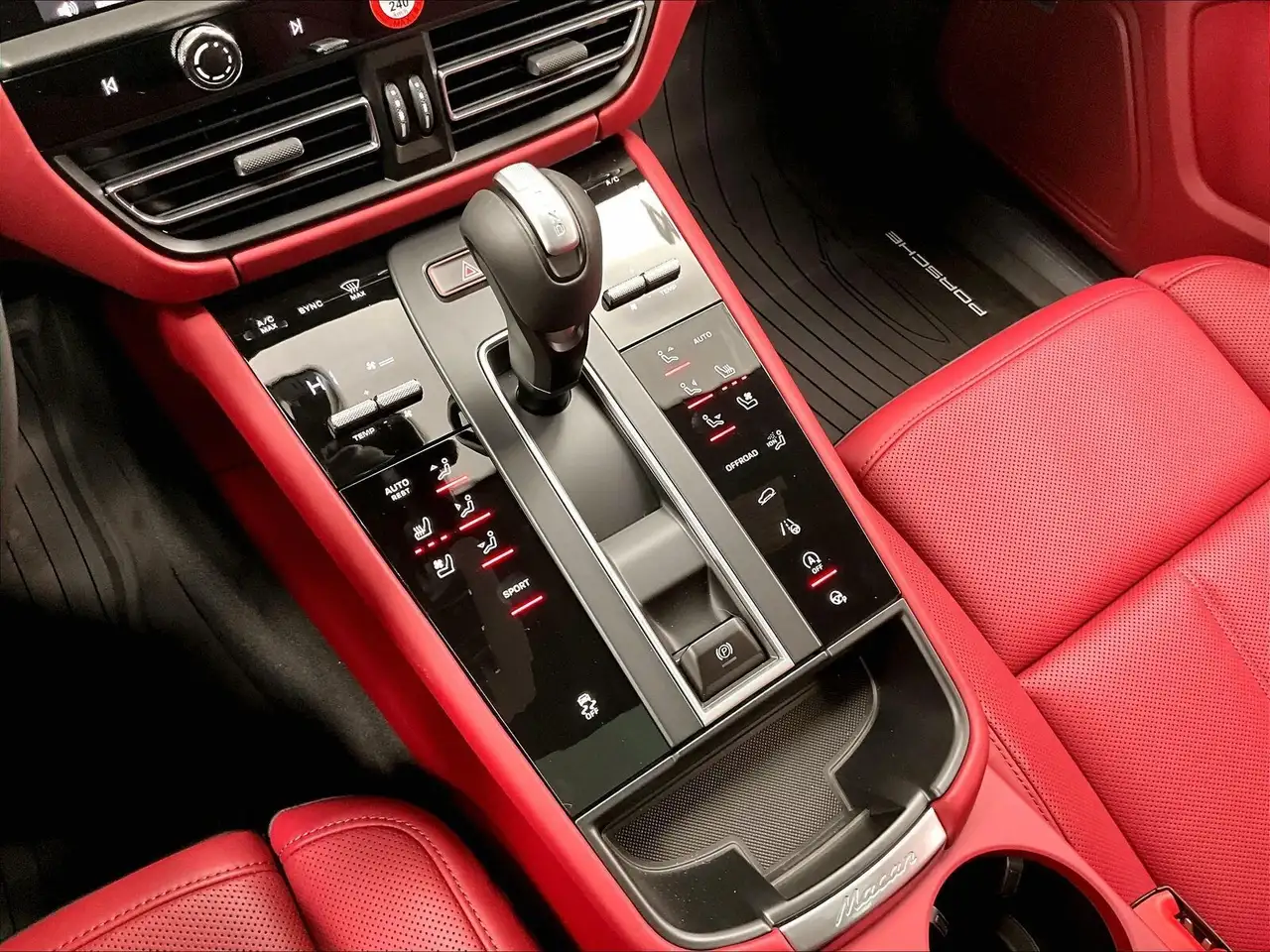 Porsche Macan - Image 24