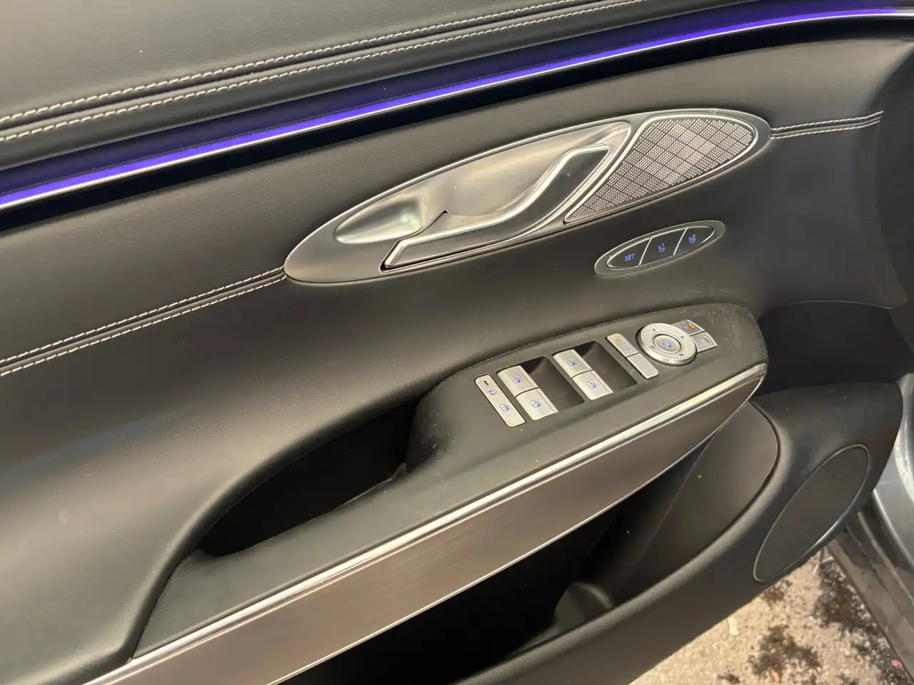 Genesis GV70 - Image 12