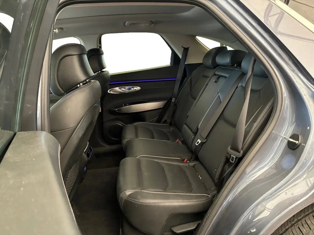 Genesis GV70 - Image 8