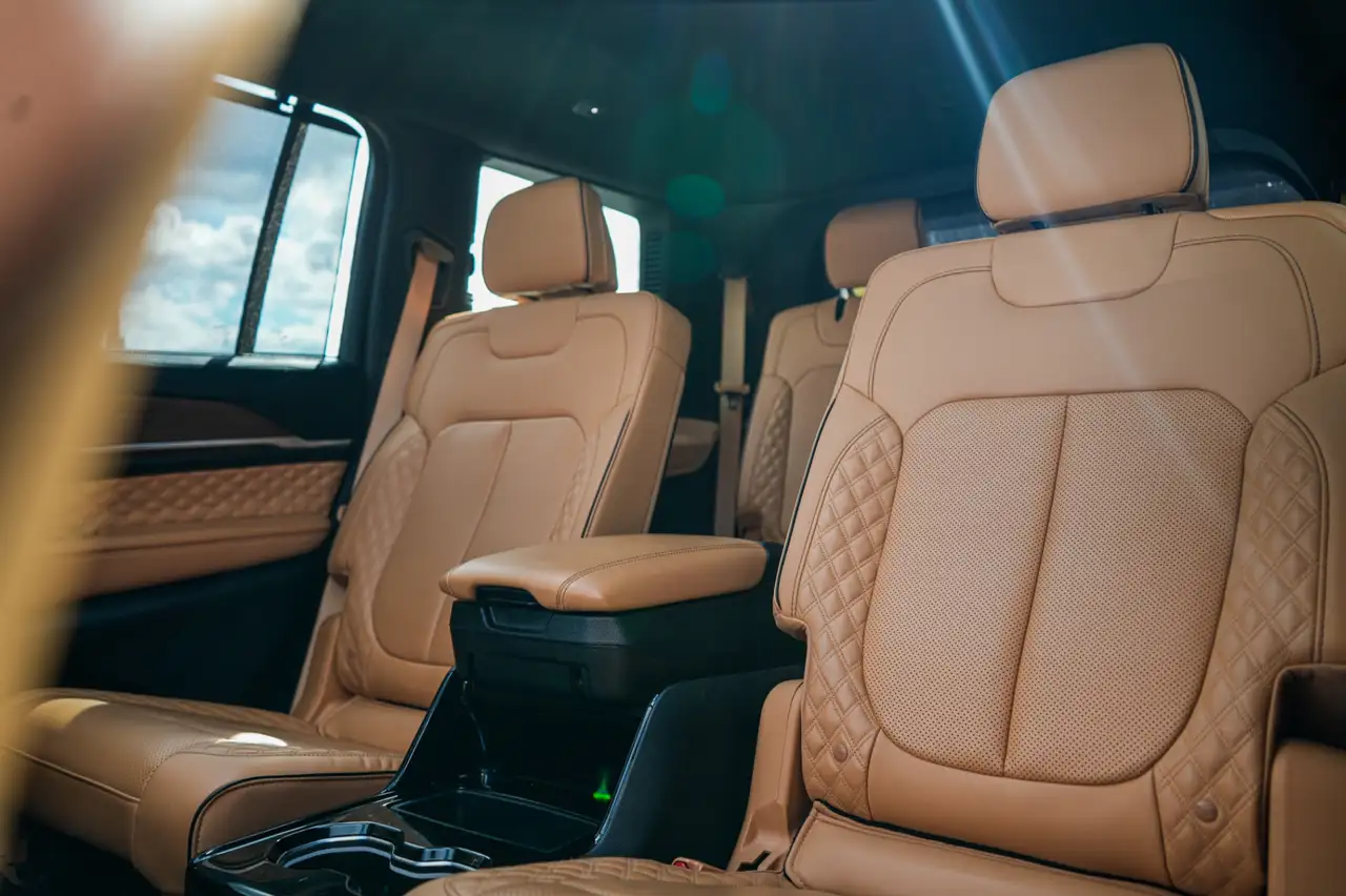 Jeep Grand Cherokee - Image 20