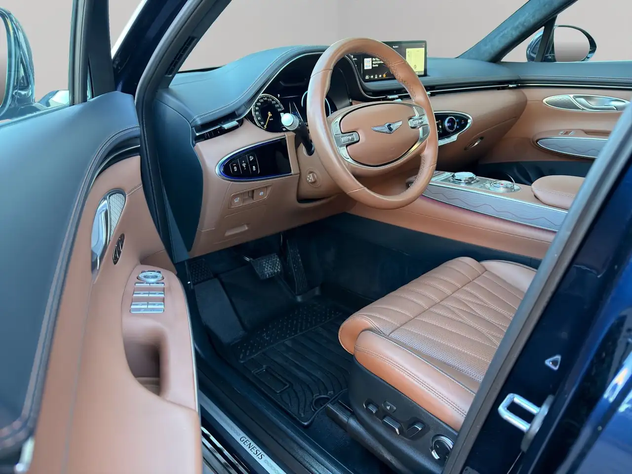 Genesis GV70 - Image 14