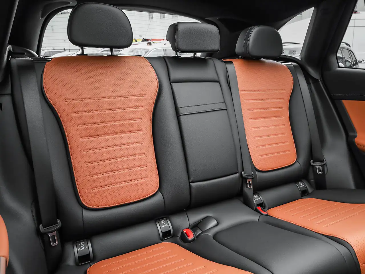 Mercedes-Benz GLC - Image 16