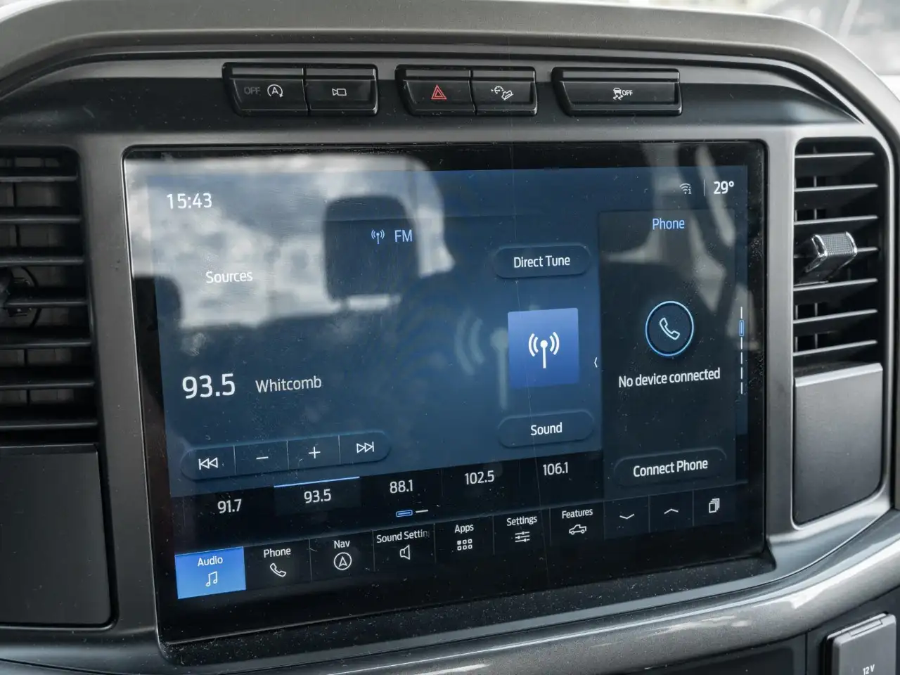 Ford F-150 - Image 26