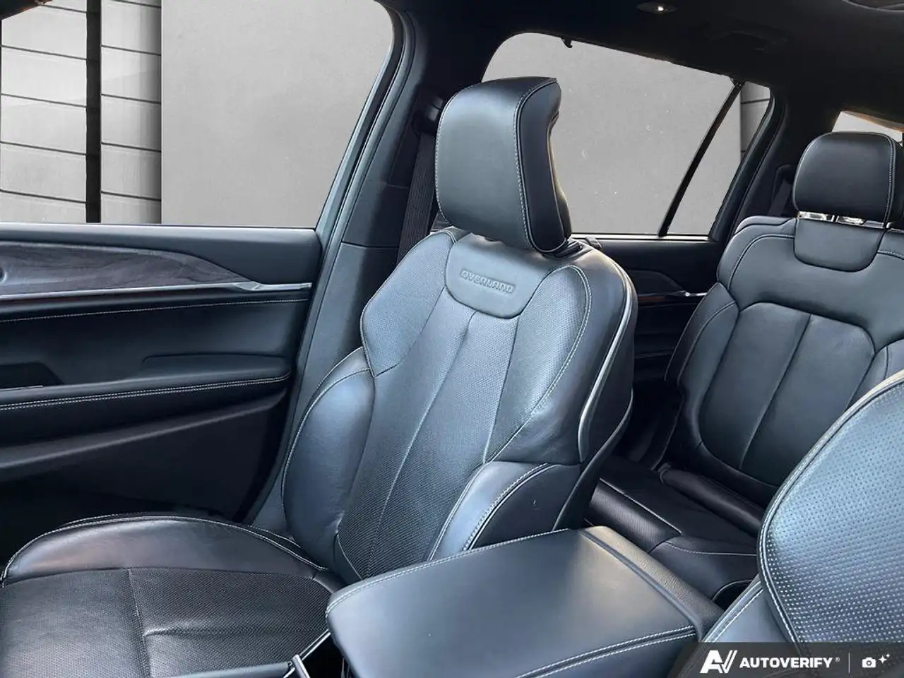 Jeep Grand Cherokee - Image 20
