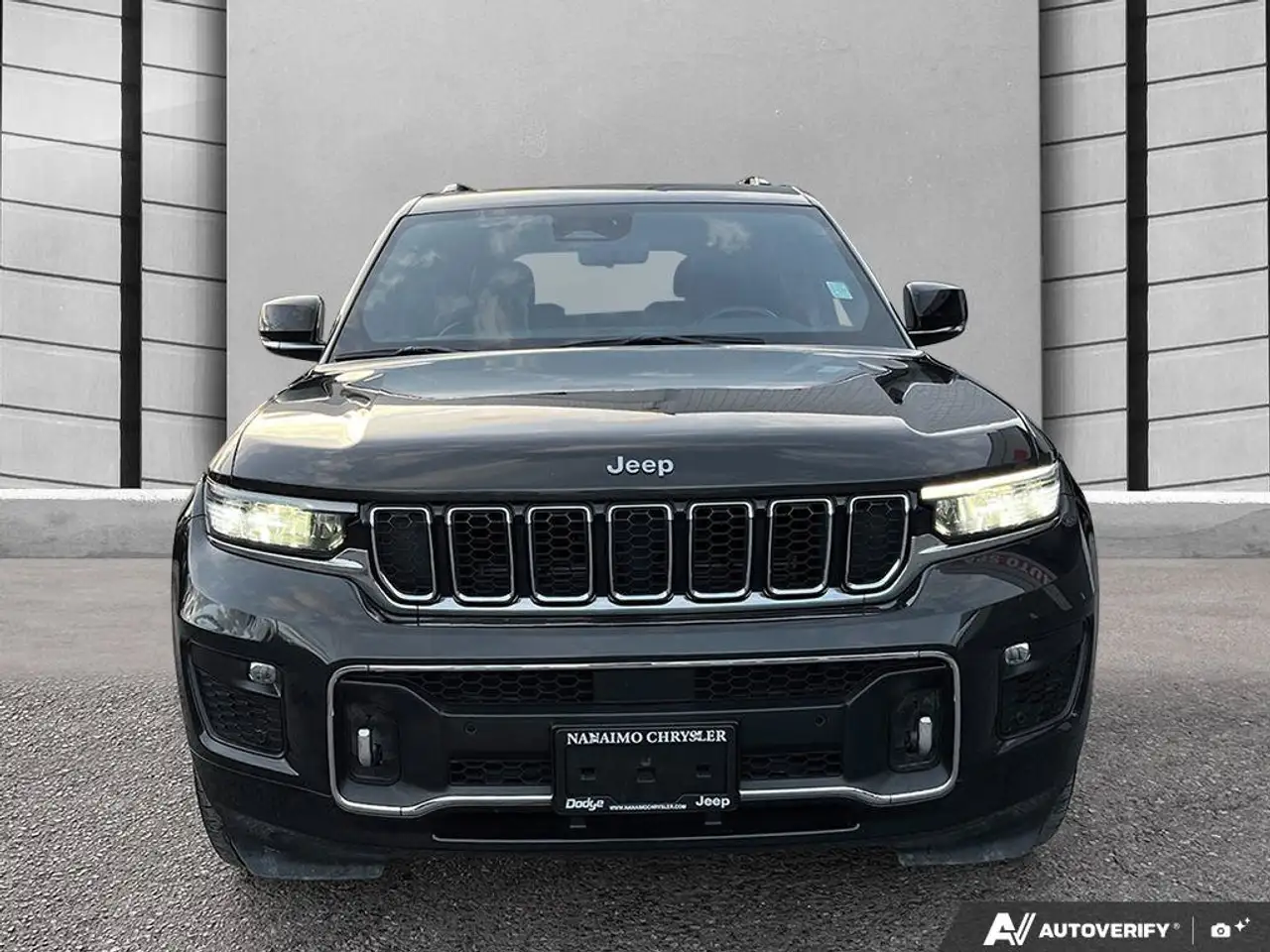 Jeep Grand Cherokee - Image 2