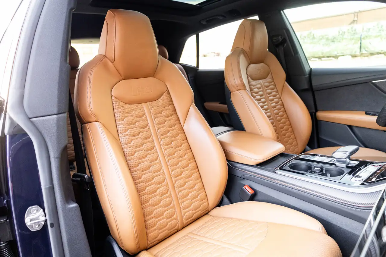 Audi RS Q8 - Image 38