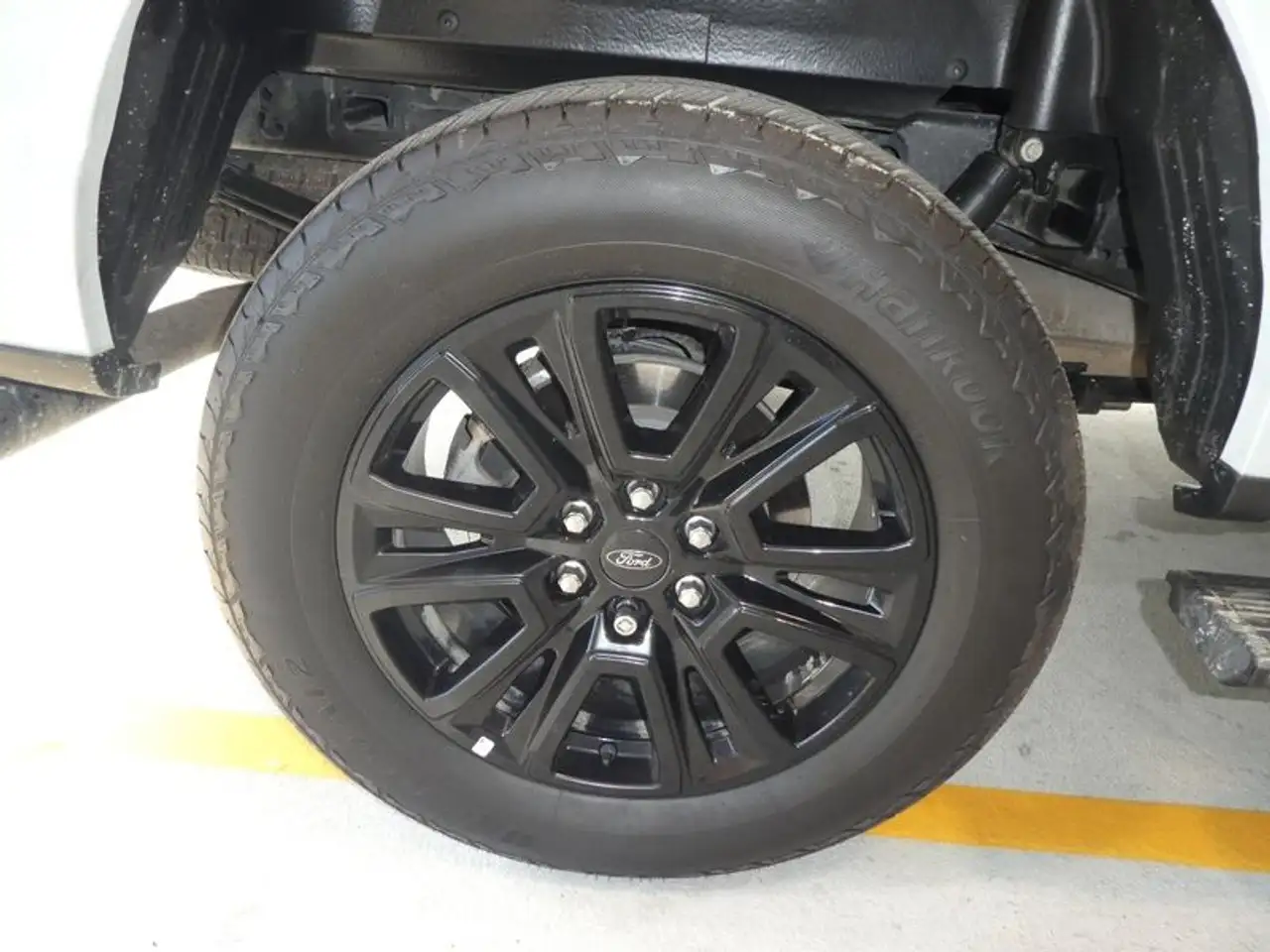 Ford F-150 - Image 28
