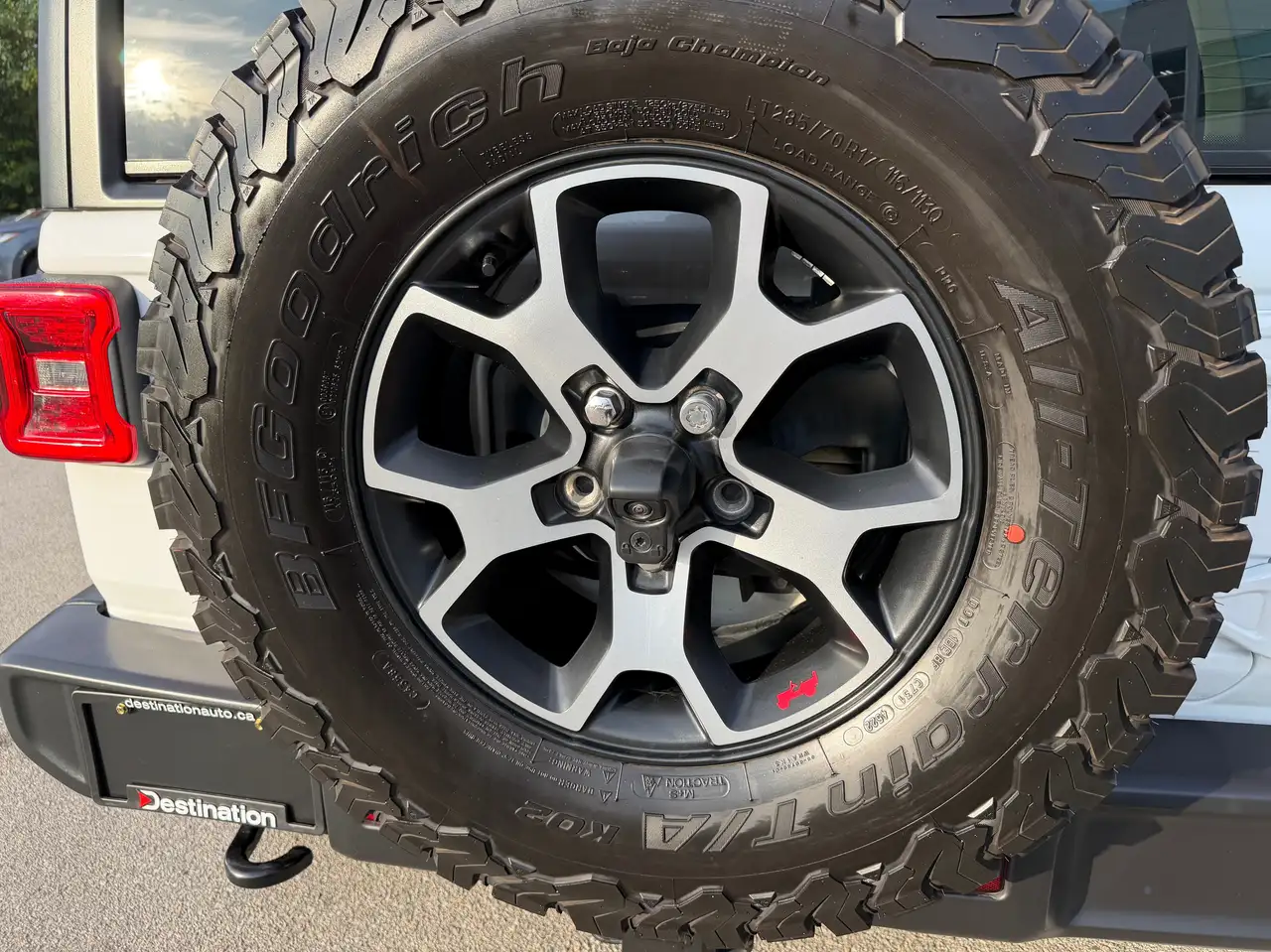 Jeep Wrangler - Image 11