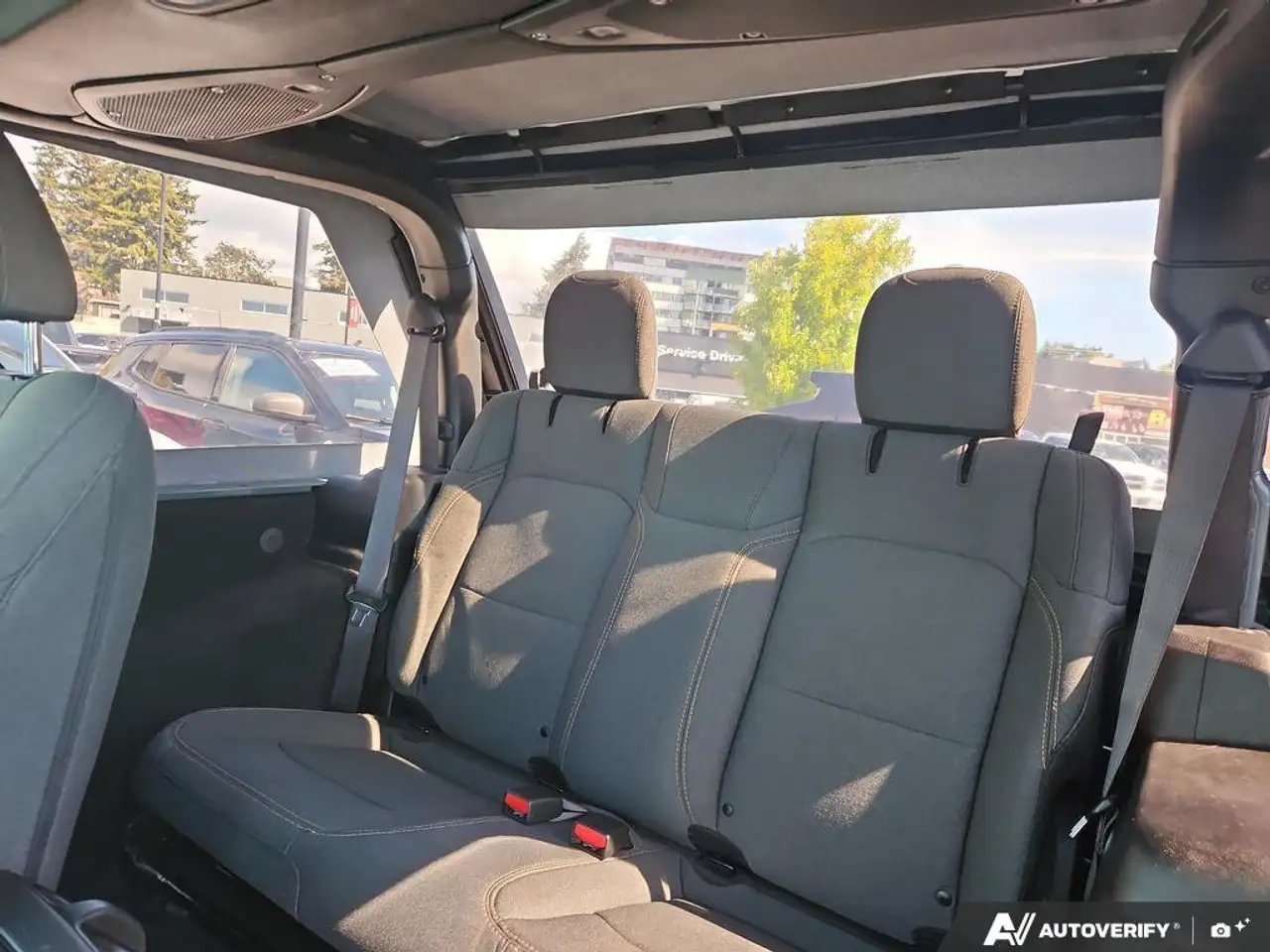 Jeep Wrangler - Image 23