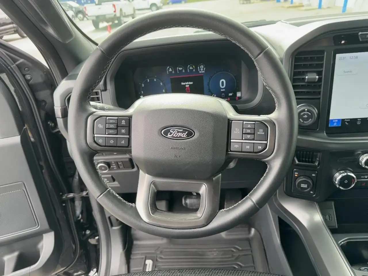 Ford F-150 - Image 22