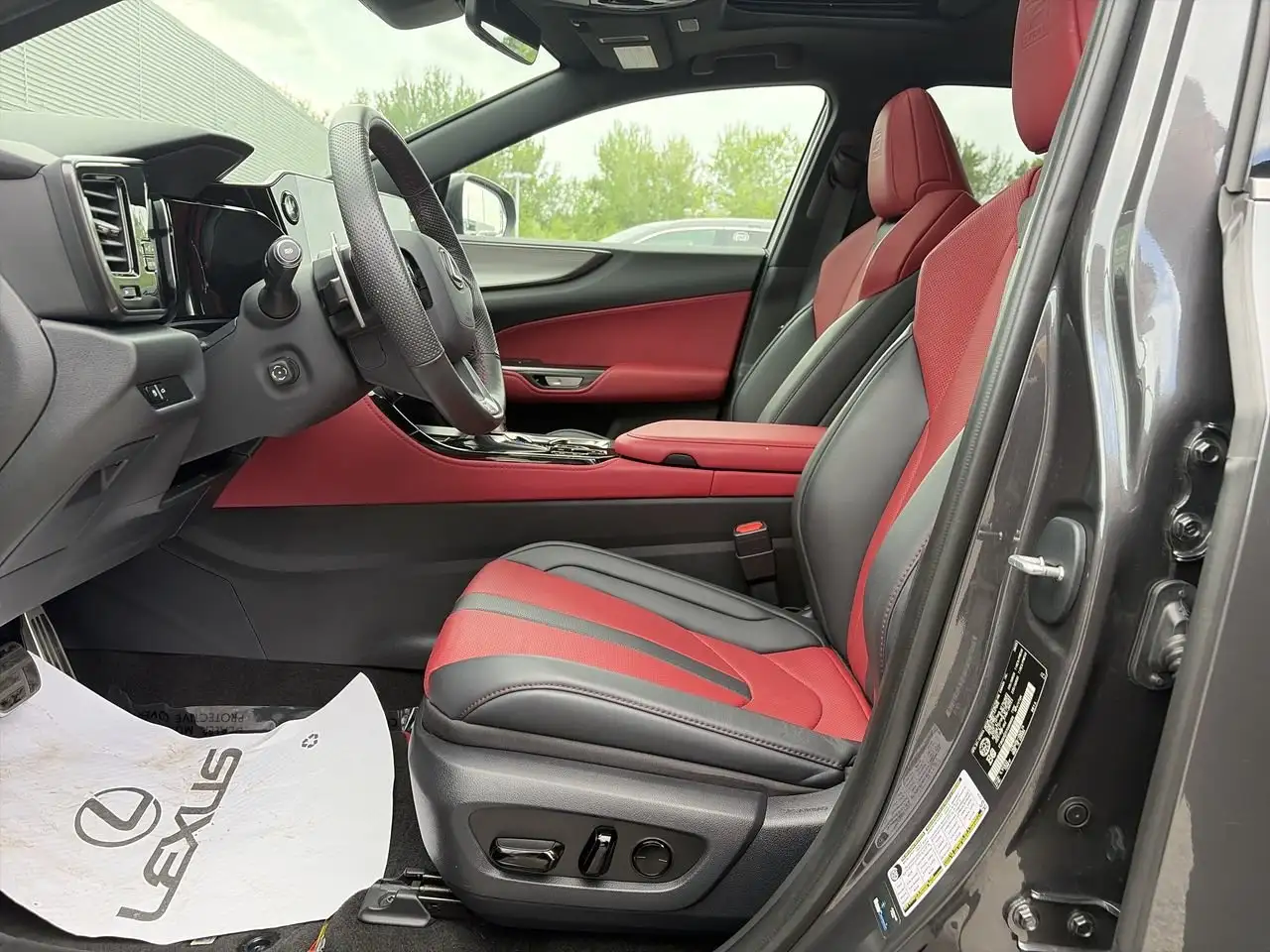 Lexus NX - Image 19