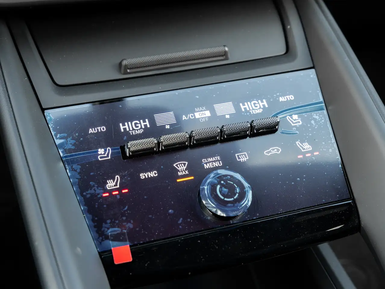 Porsche Macan - Image 35