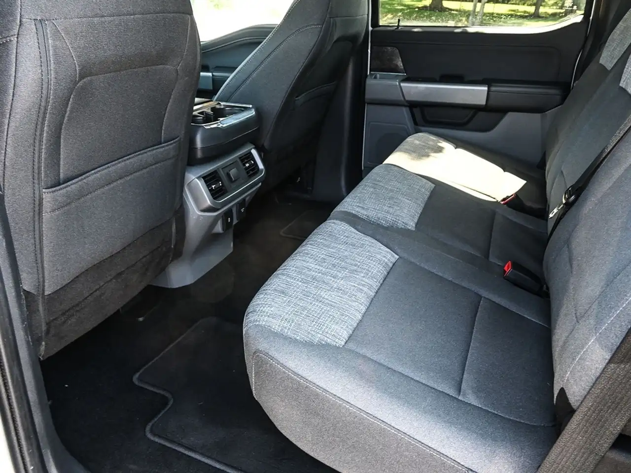 Ford F-150 - Image 16