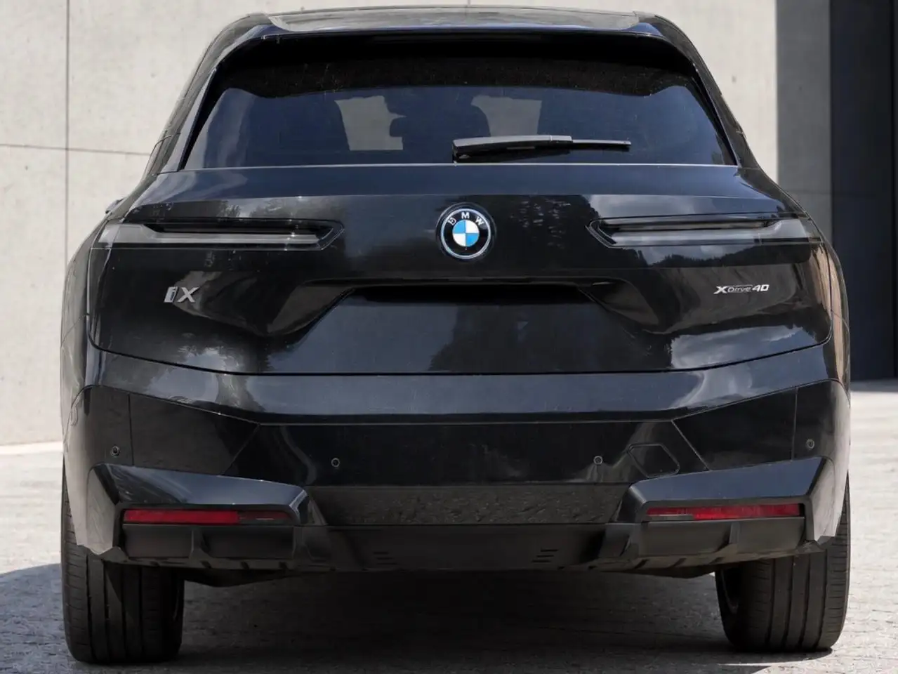BMW iX - Image 5