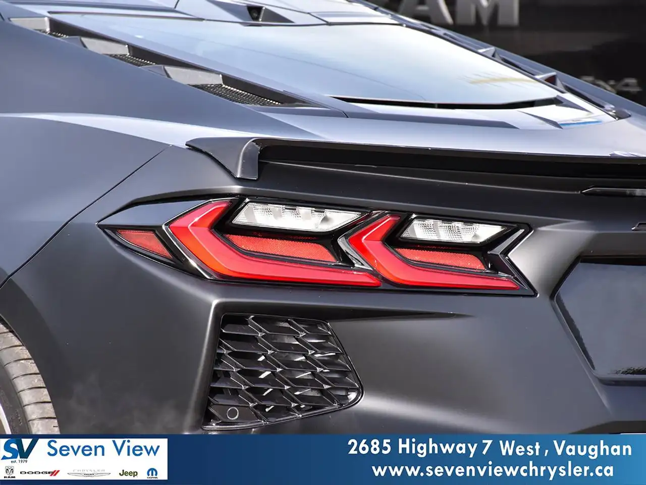 Chevrolet Corvette - Image 8