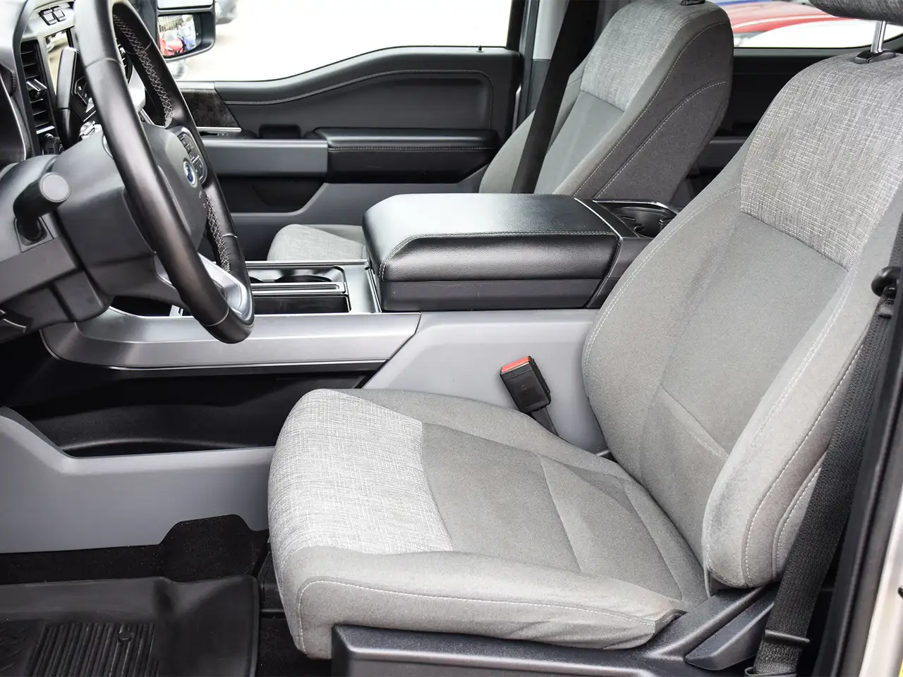 Ford F-150 - Image 13