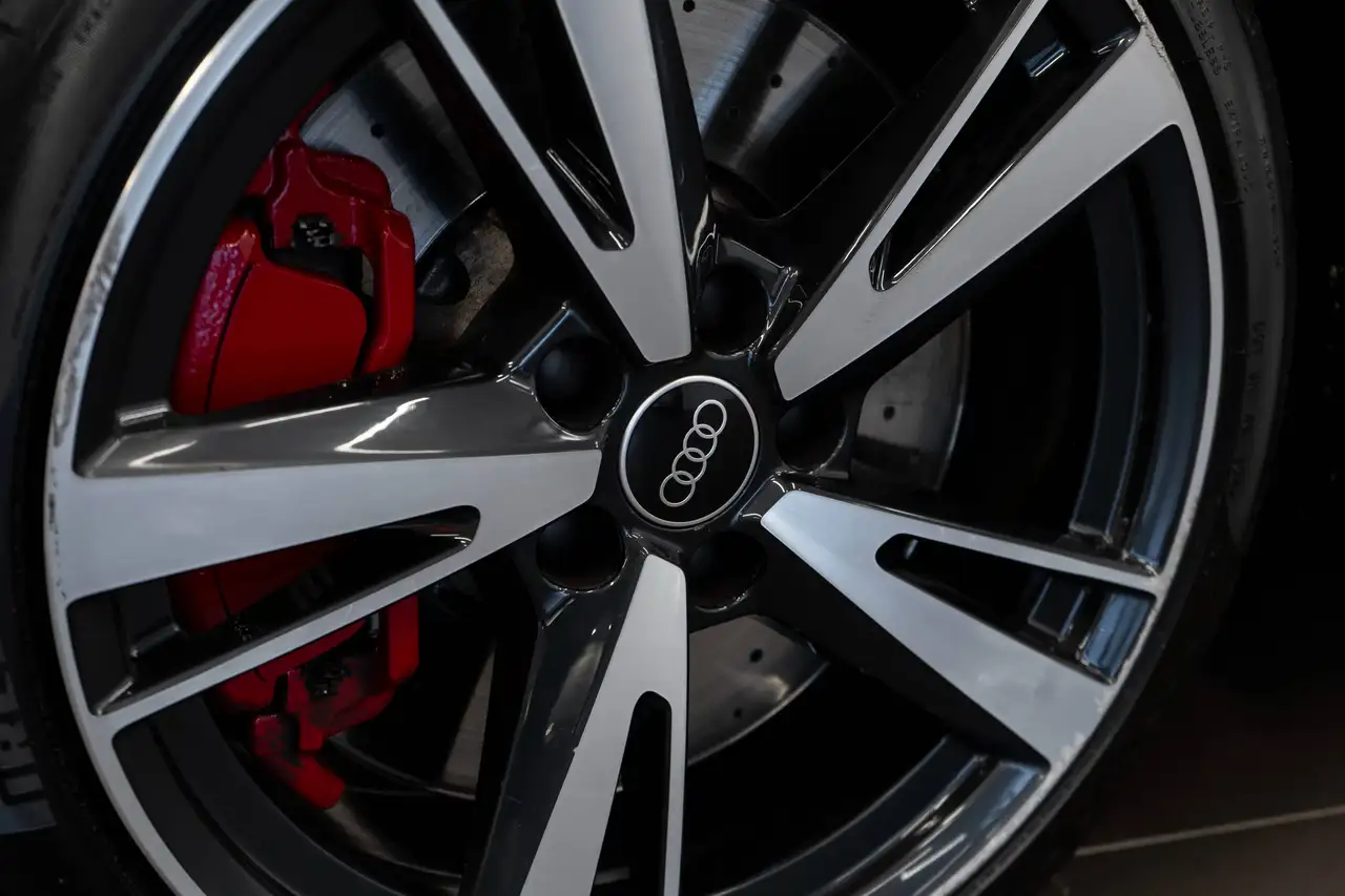 Audi S3 - Image 8