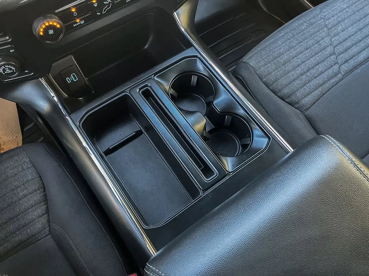 Ford F-150 - Image 23