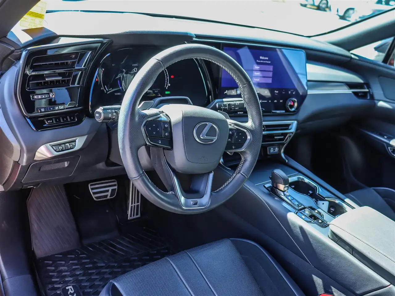 Lexus RX 500h - Image 12