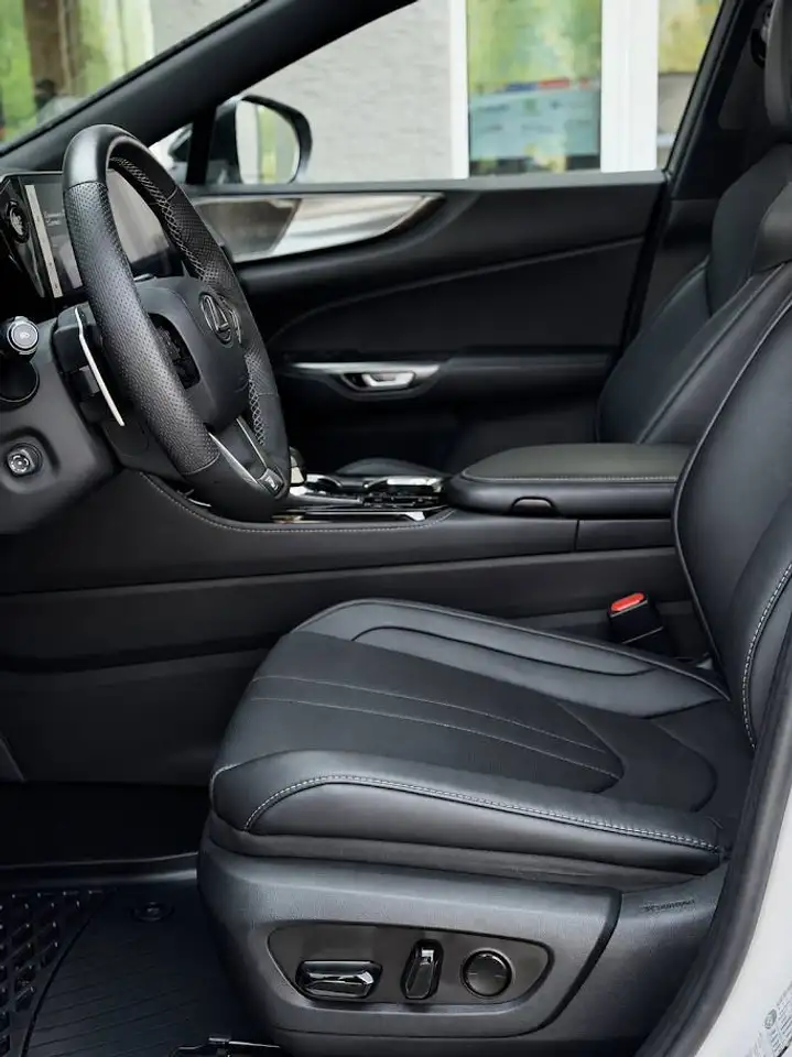 Lexus NX - Image 15