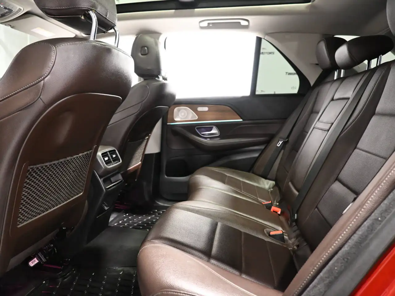 Mercedes-Benz GLE - Image 27