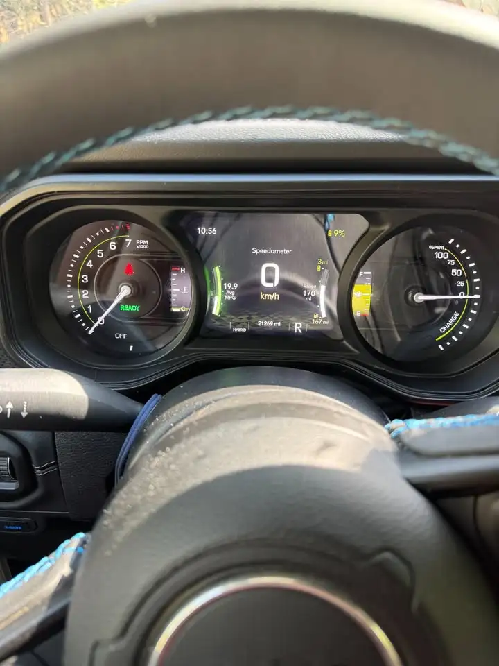 Jeep Wrangler - Image 8