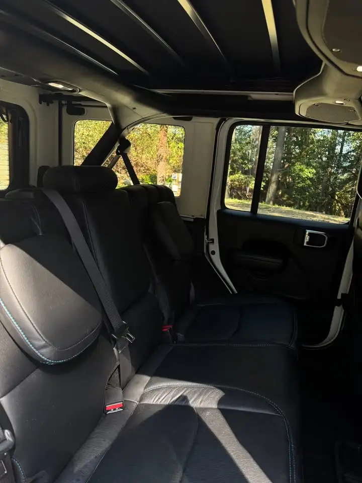 Jeep Wrangler - Image 3