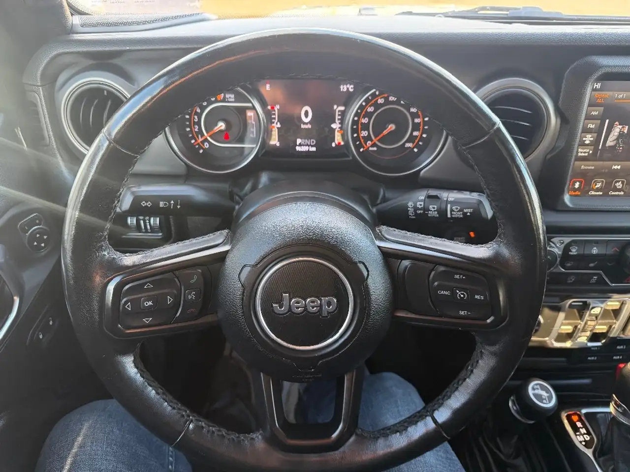 Jeep Wrangler - Image 18