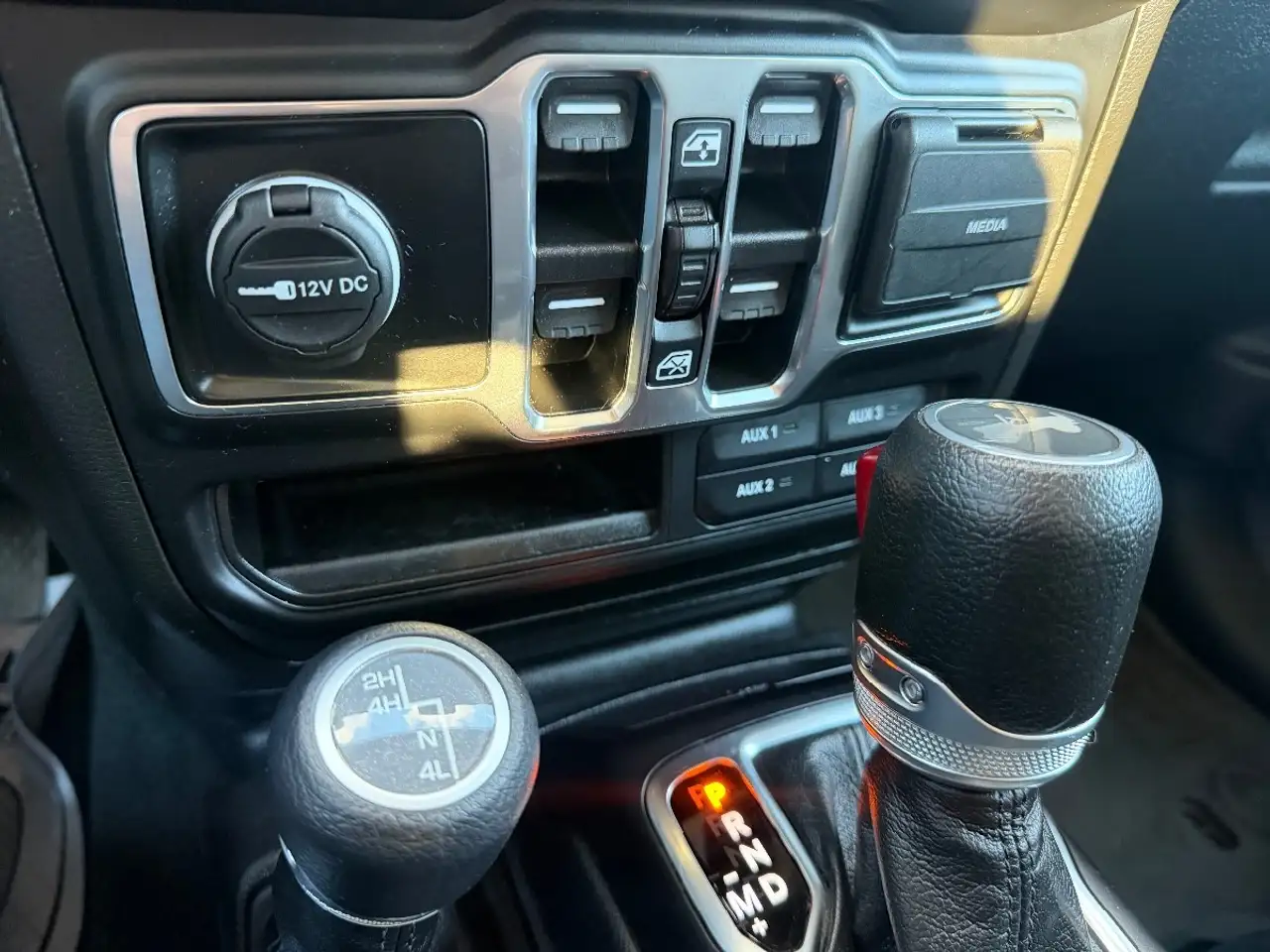 Jeep Wrangler - Image 26