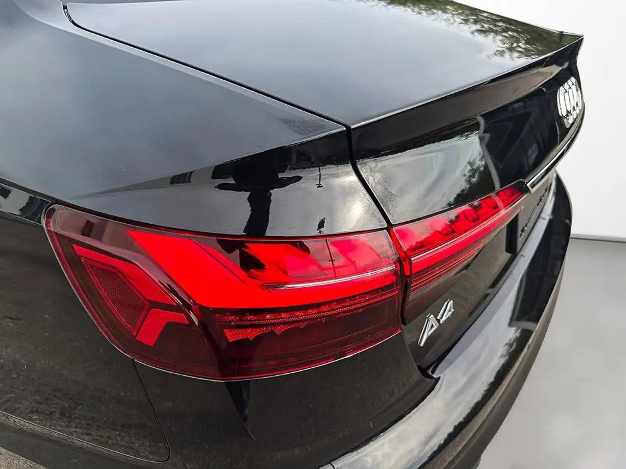 Audi A4 - Image 15
