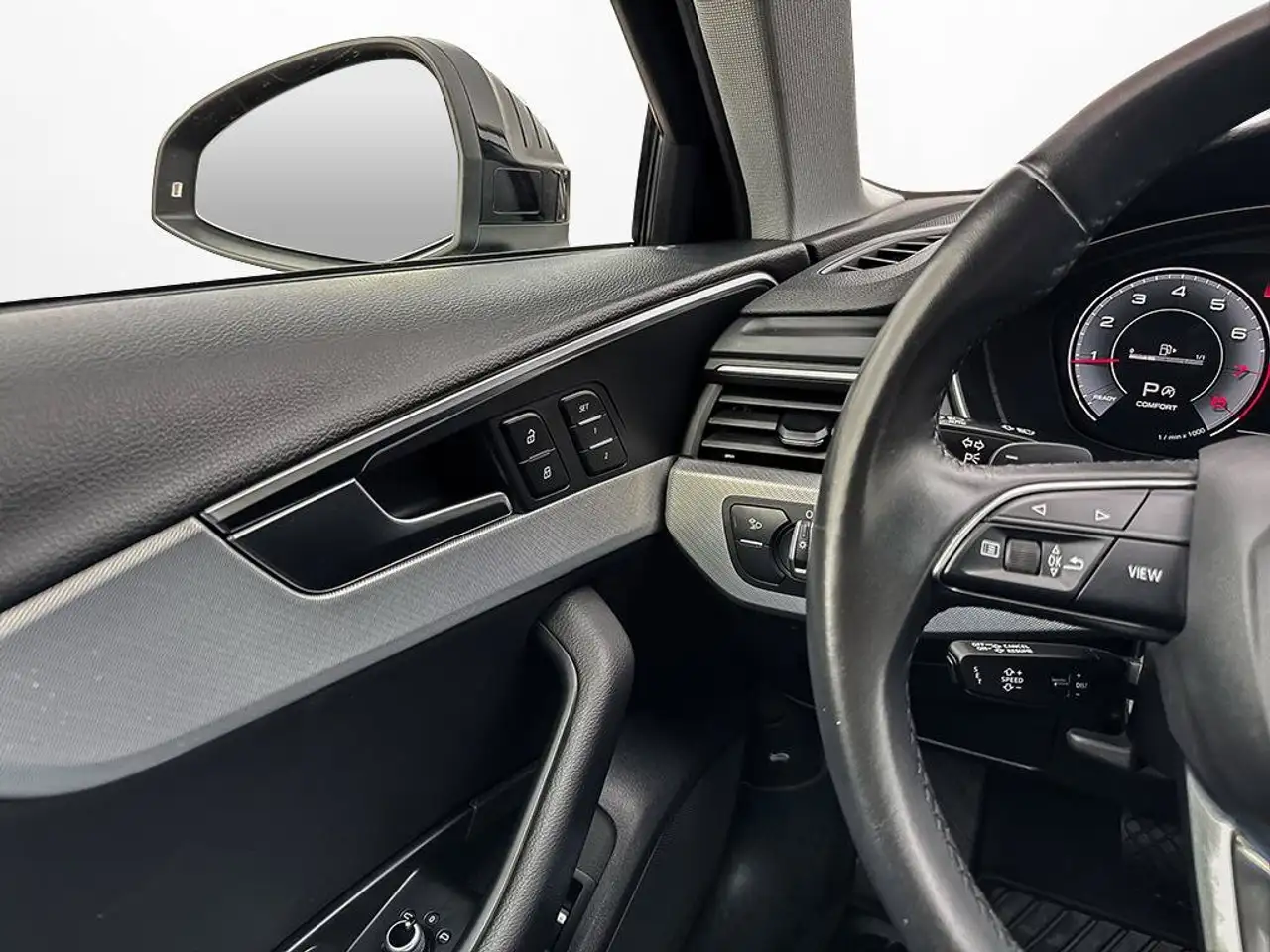 Audi A4 - Image 21