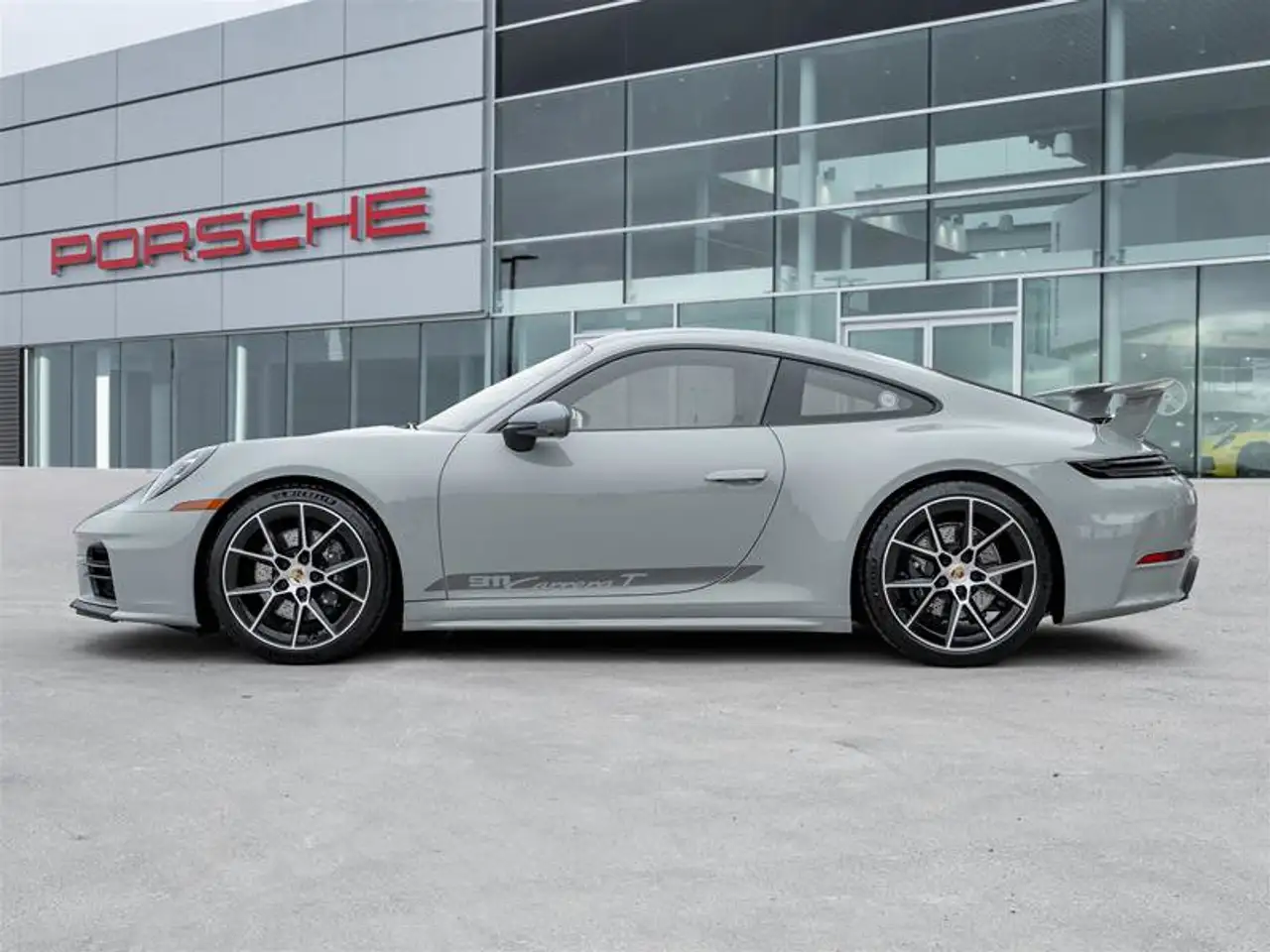 Porsche 911 - Image 3