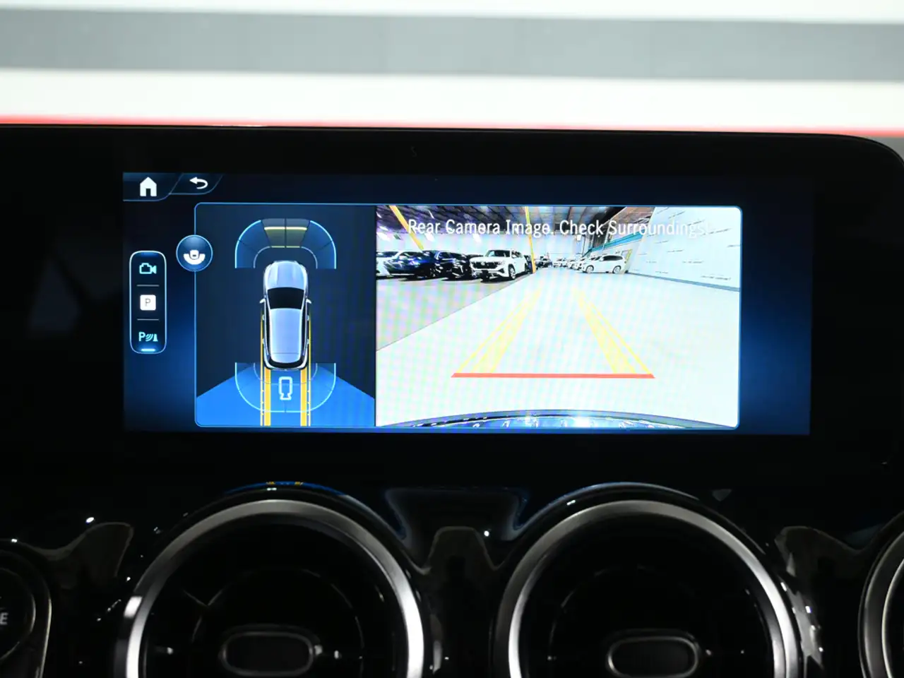 Mercedes-Benz GLA - Image 19