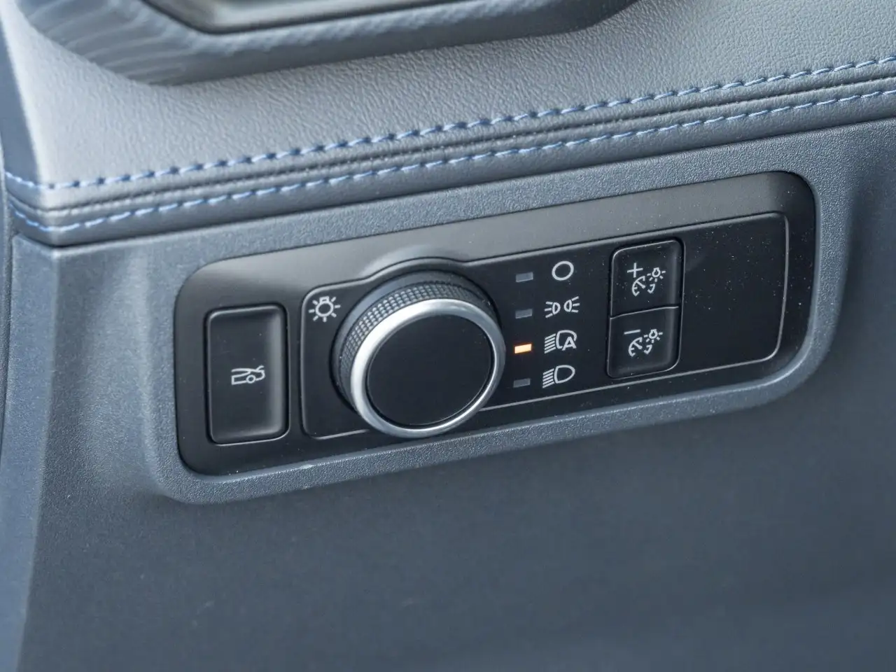 Ford Mustang - Image 24