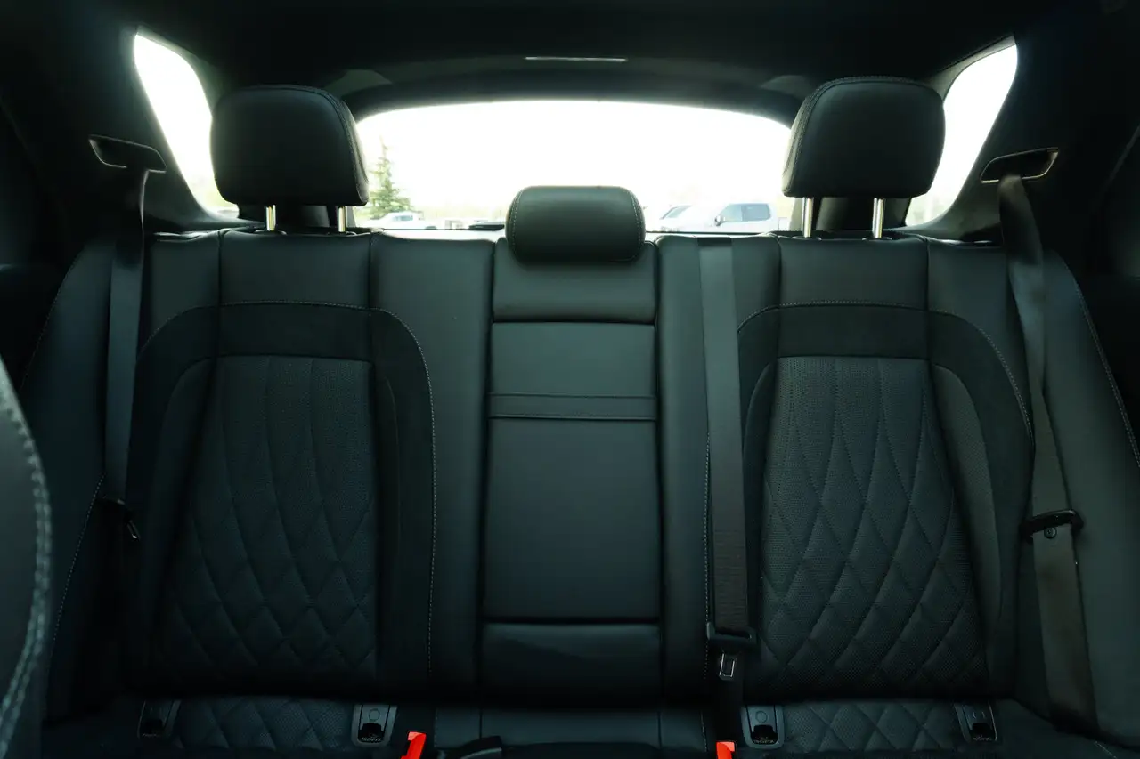 Mercedes-Benz GLE - Image 29