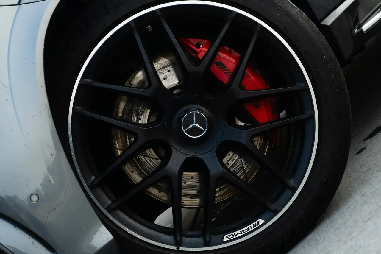 Mercedes-Benz GLE - Image 8
