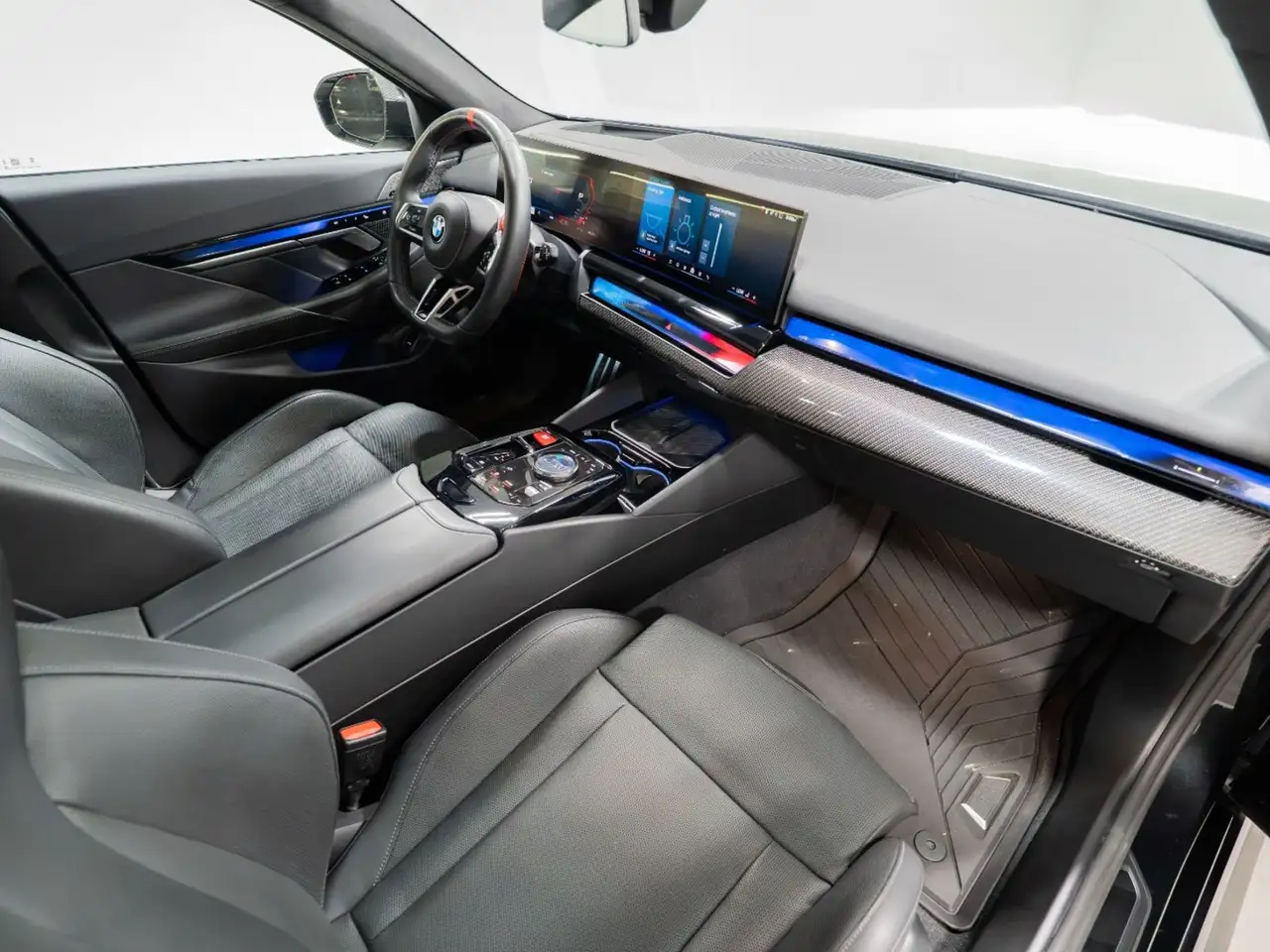 BMW M5 - Image 20
