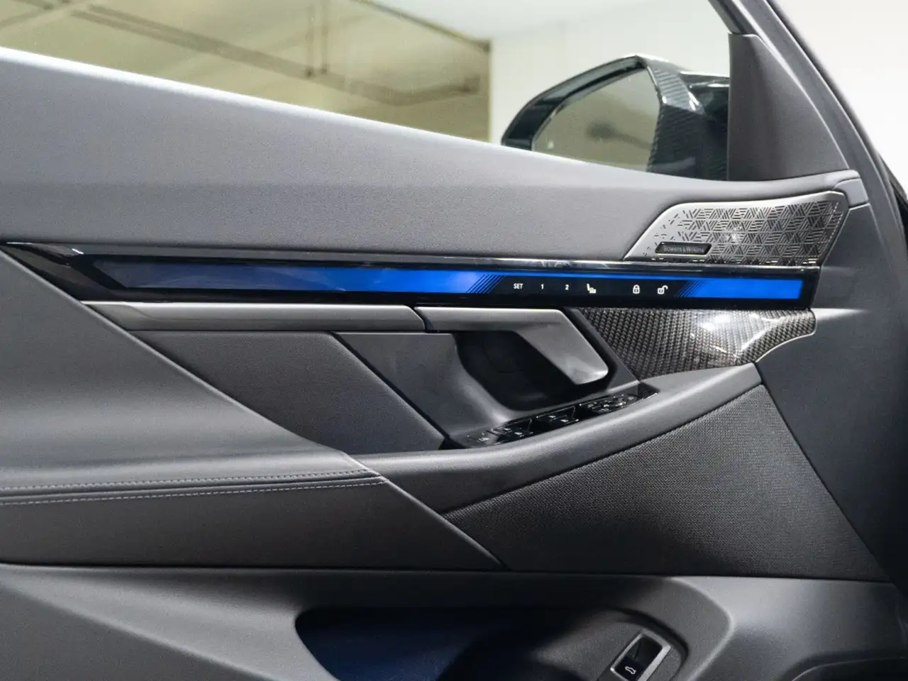 BMW M5 - Image 15
