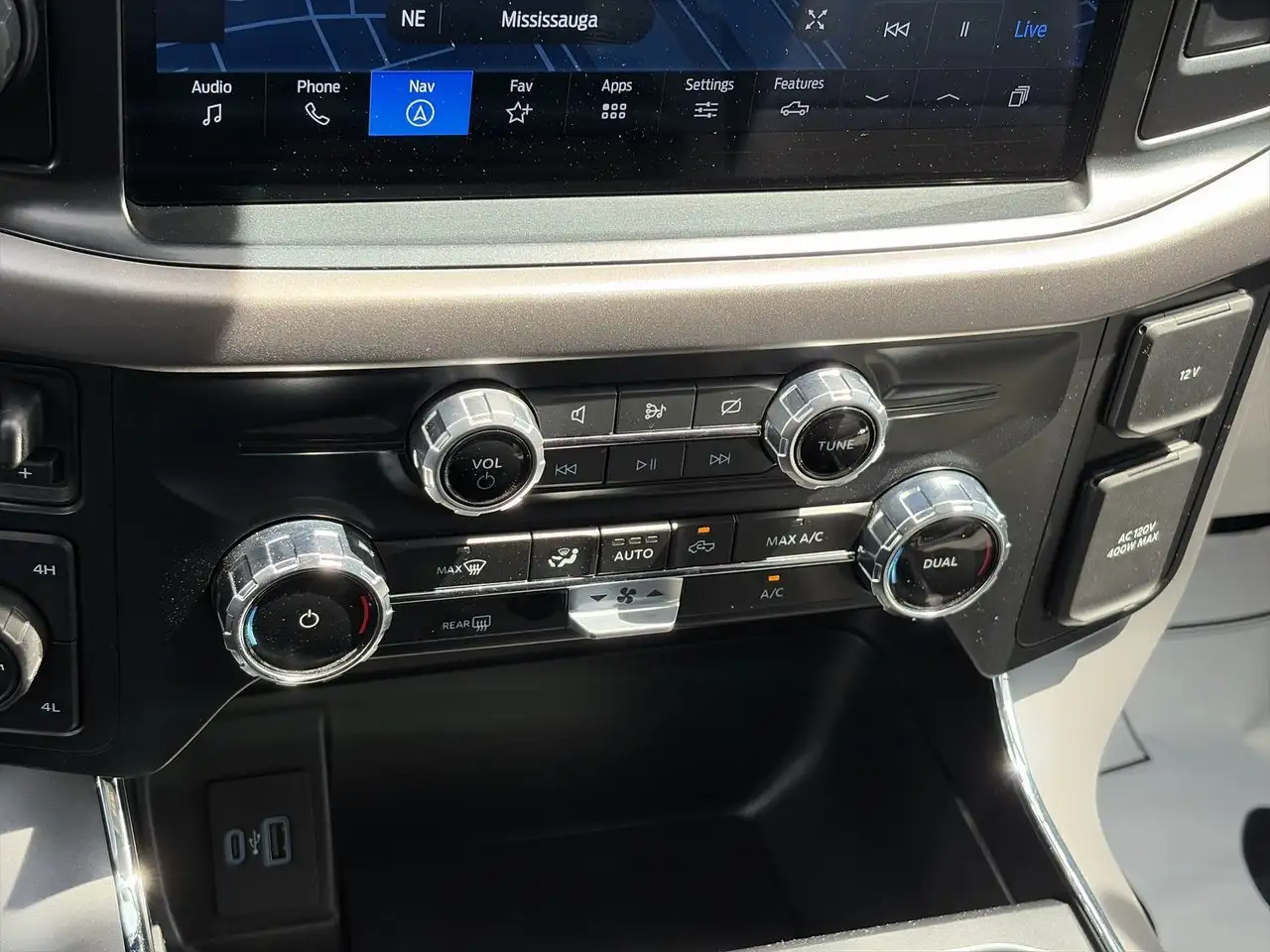 Ford F-150 - Image 27