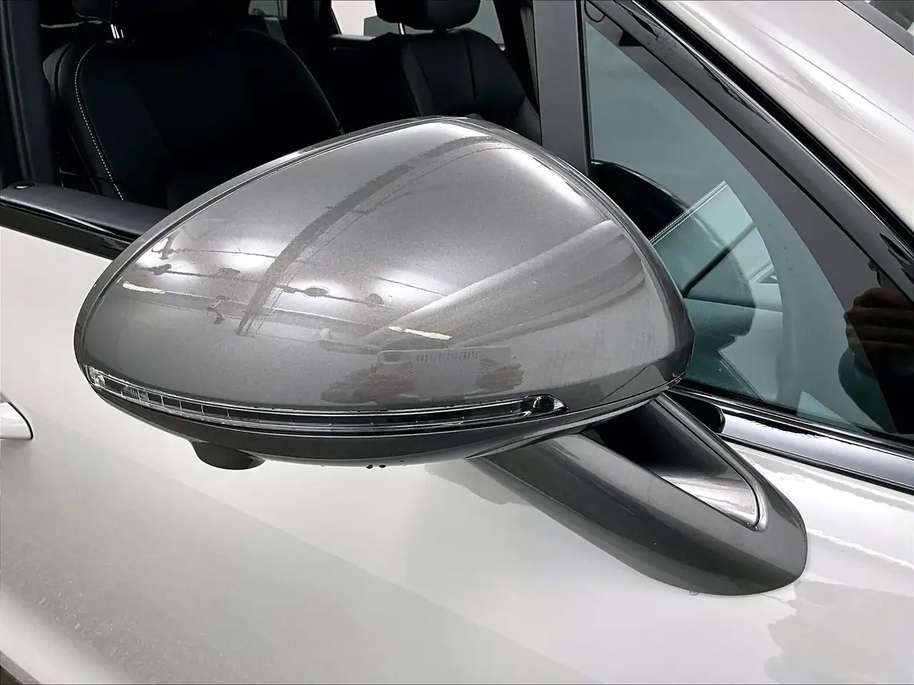 Porsche Macan - Image 33