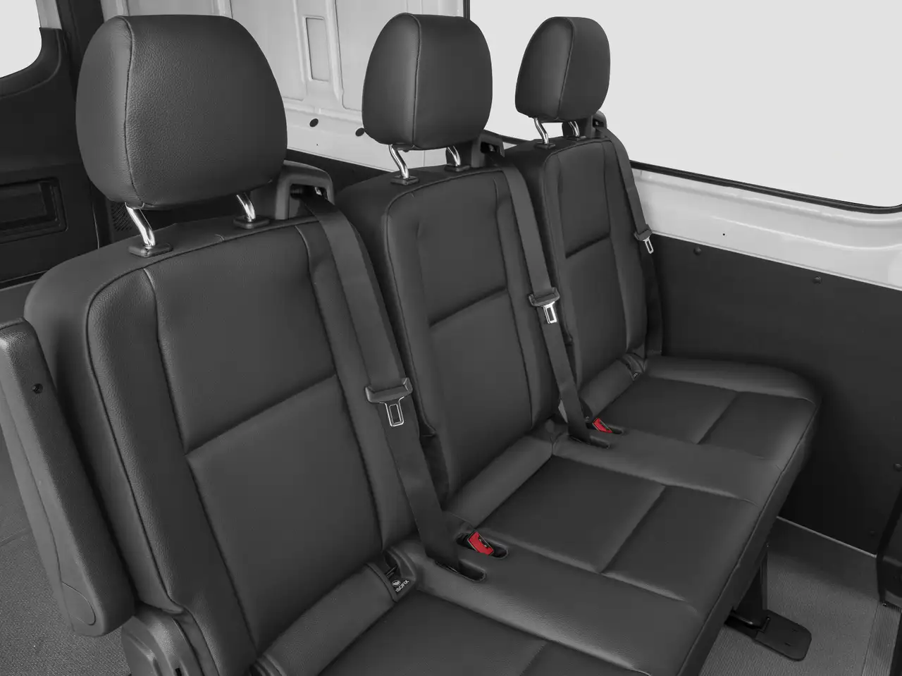 Mercedes-Benz Sprinter - Image 9